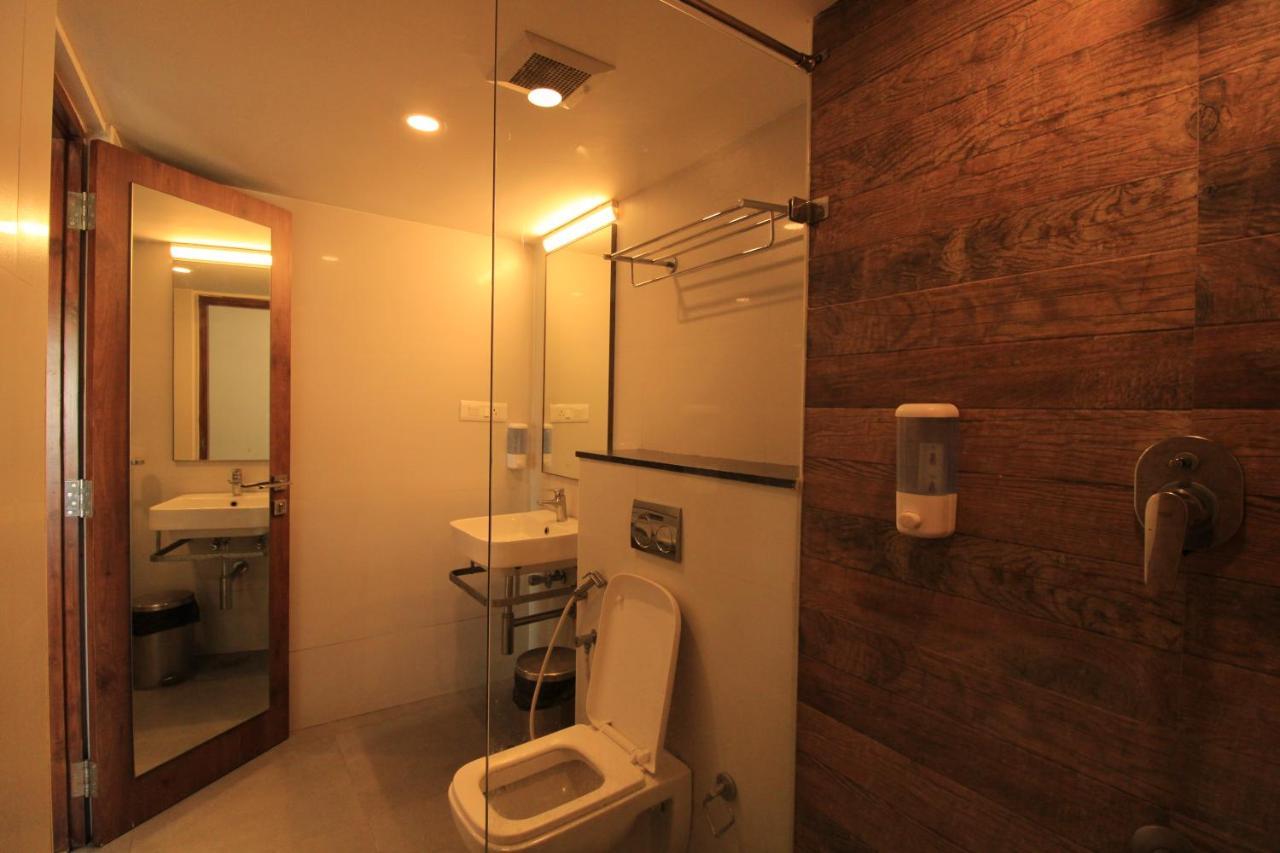Arunaa Inn Airport Hotel,Ченнаї Екстер'єр фото
